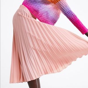 Zara Blush Pink pleated skirt